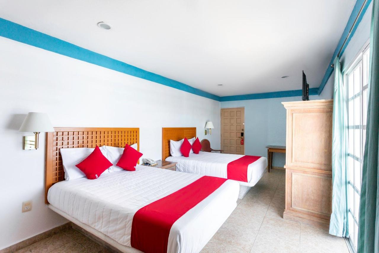 Hotel Gandhi Chetumal Exteriör bild