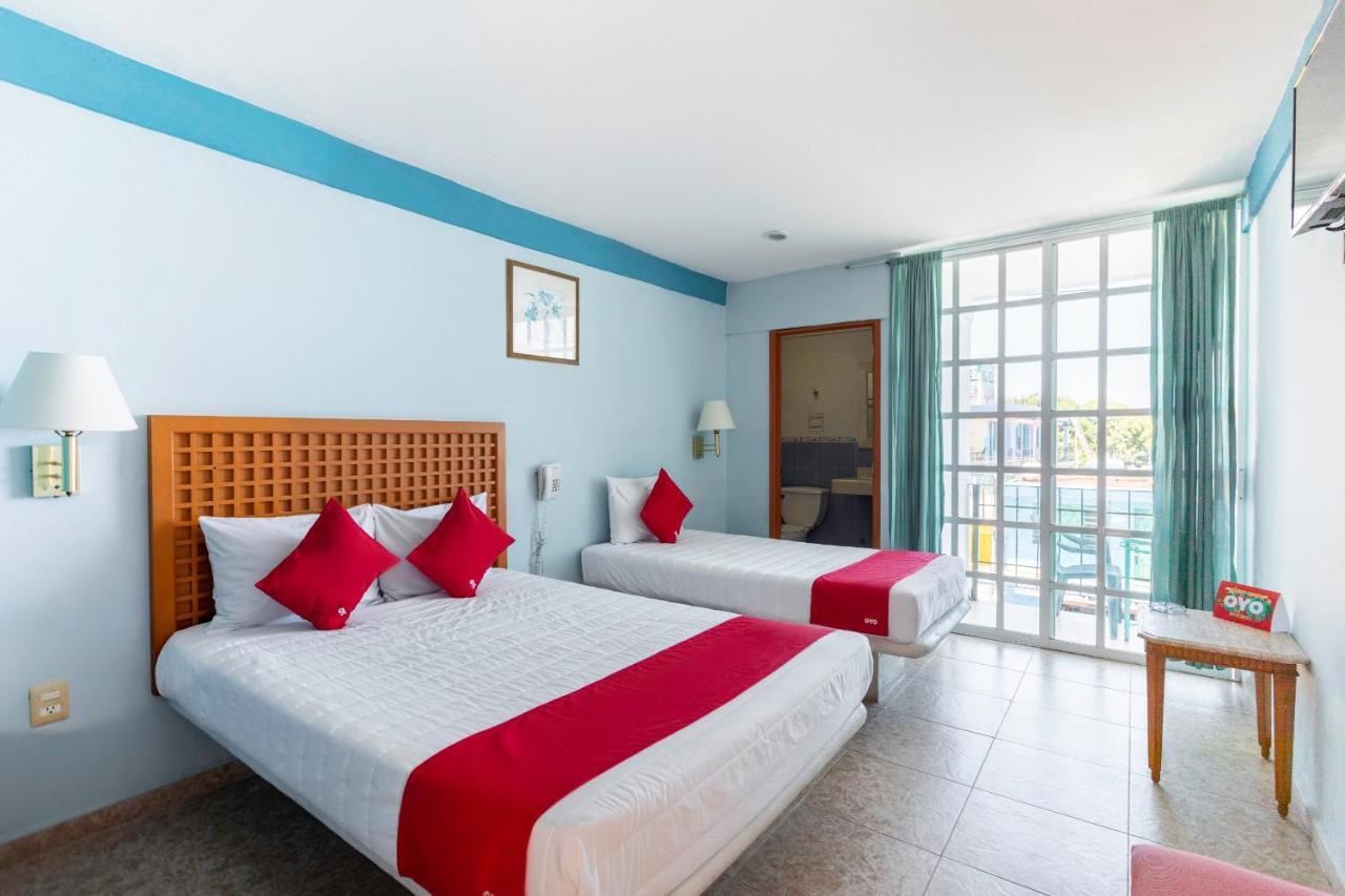 Hotel Gandhi Chetumal Exteriör bild