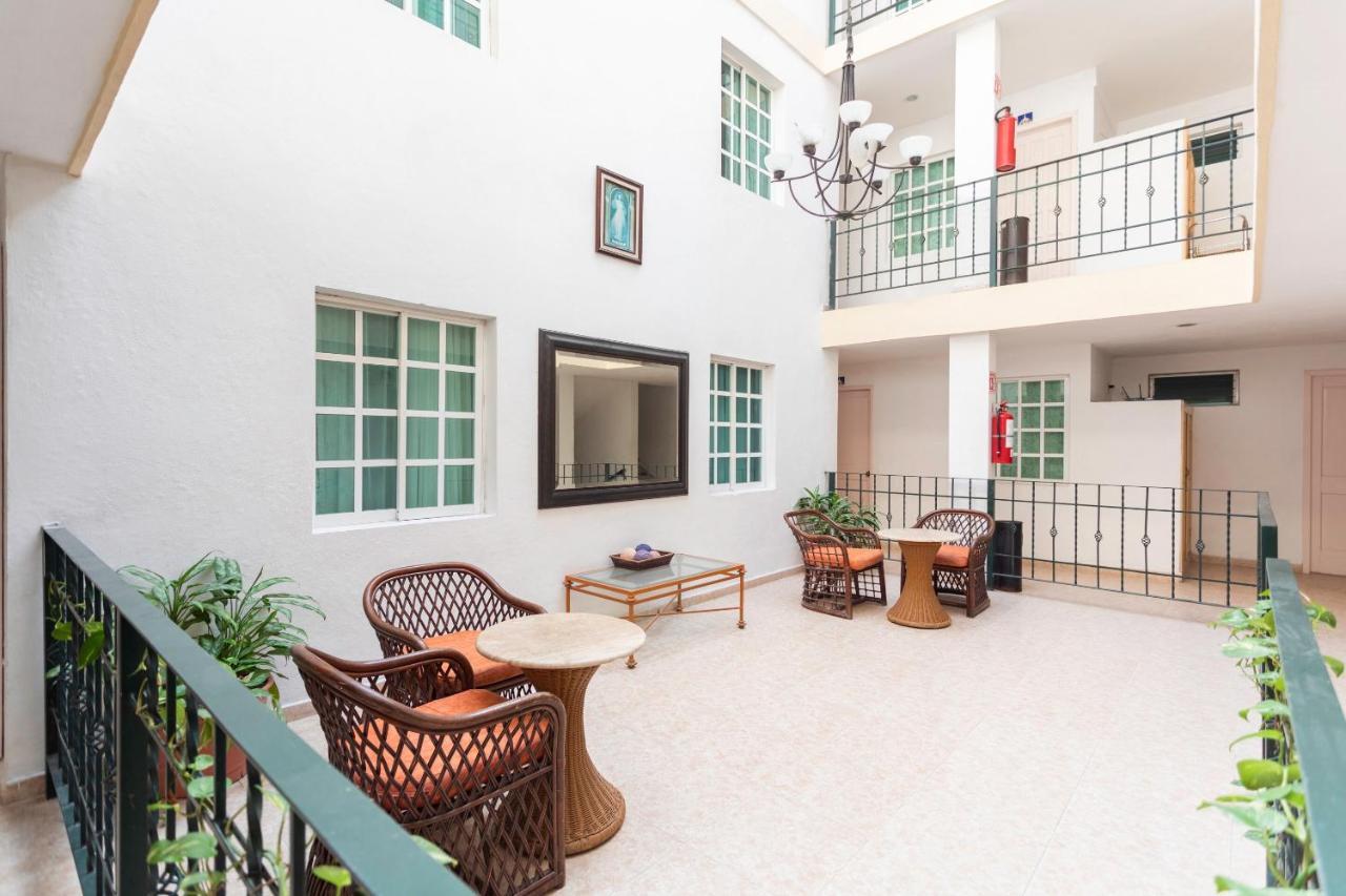 Hotel Gandhi Chetumal Exteriör bild