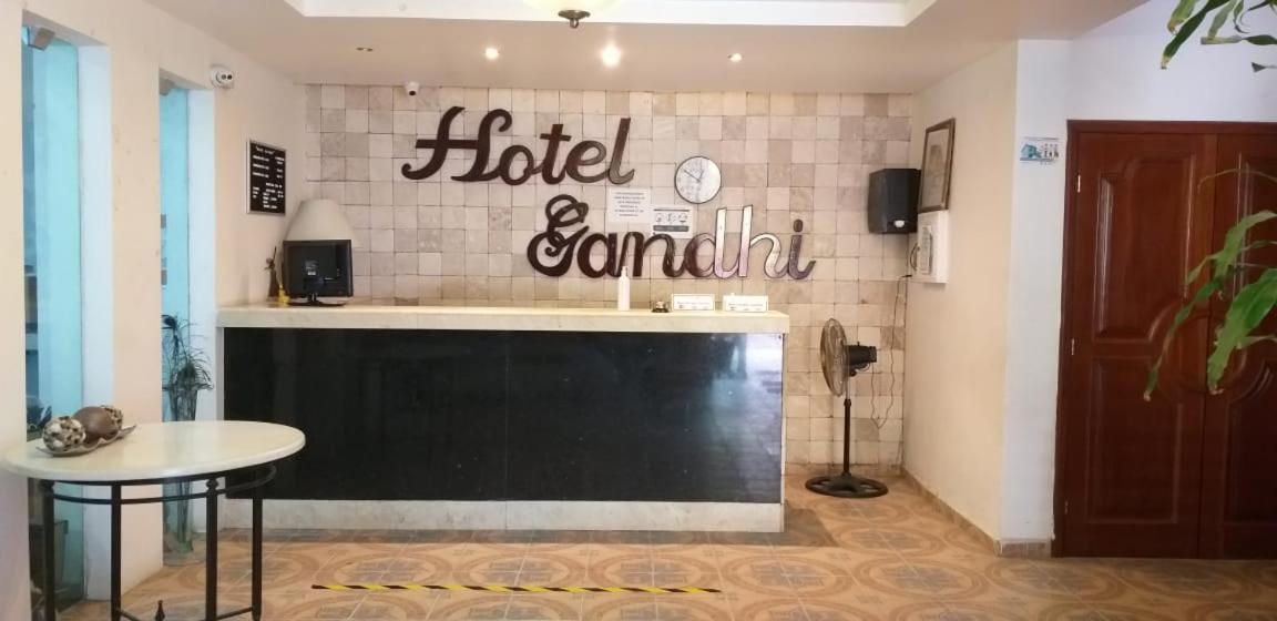 Hotel Gandhi Chetumal Exteriör bild