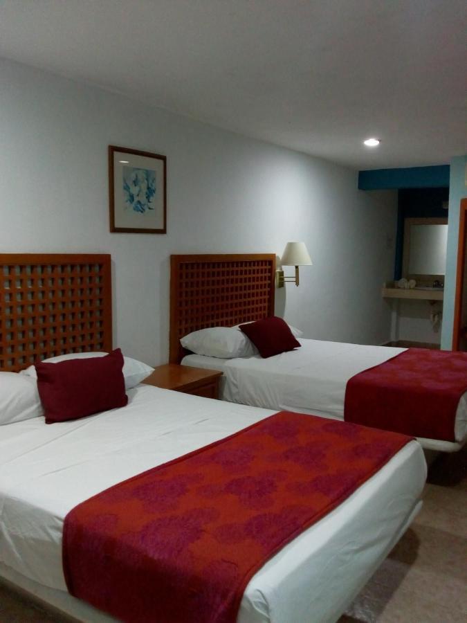 Hotel Gandhi Chetumal Exteriör bild