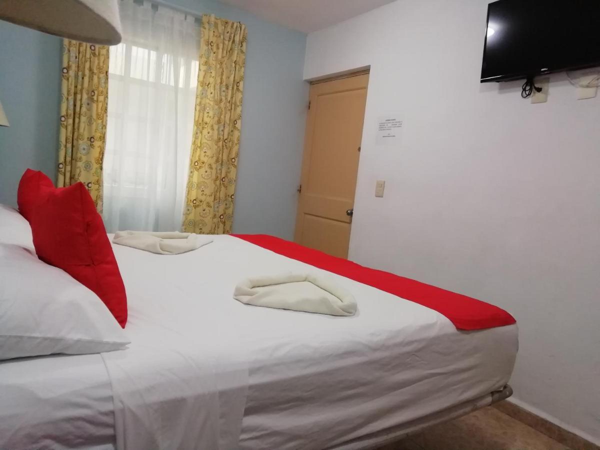 Hotel Gandhi Chetumal Exteriör bild
