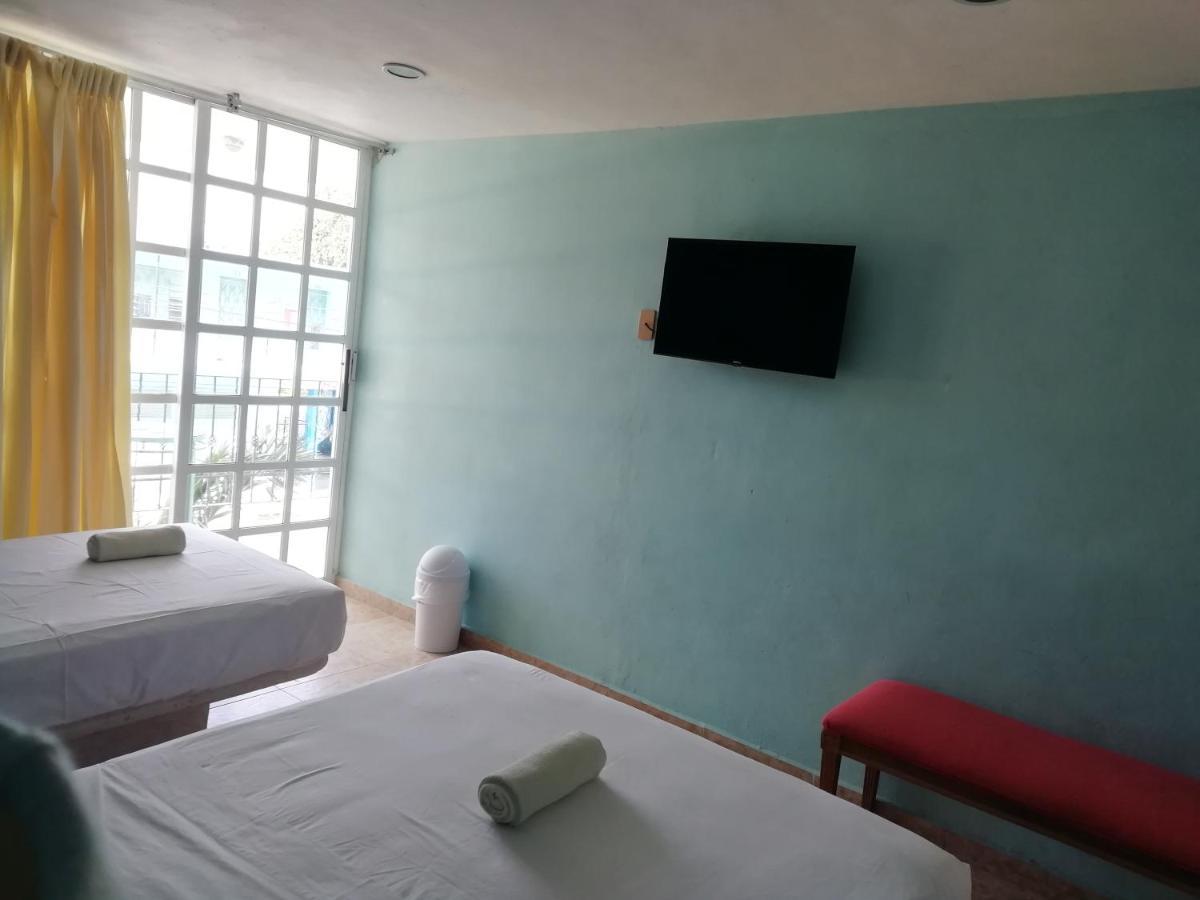 Hotel Gandhi Chetumal Exteriör bild