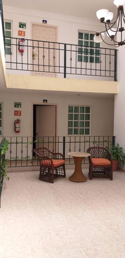 Hotel Gandhi Chetumal Exteriör bild