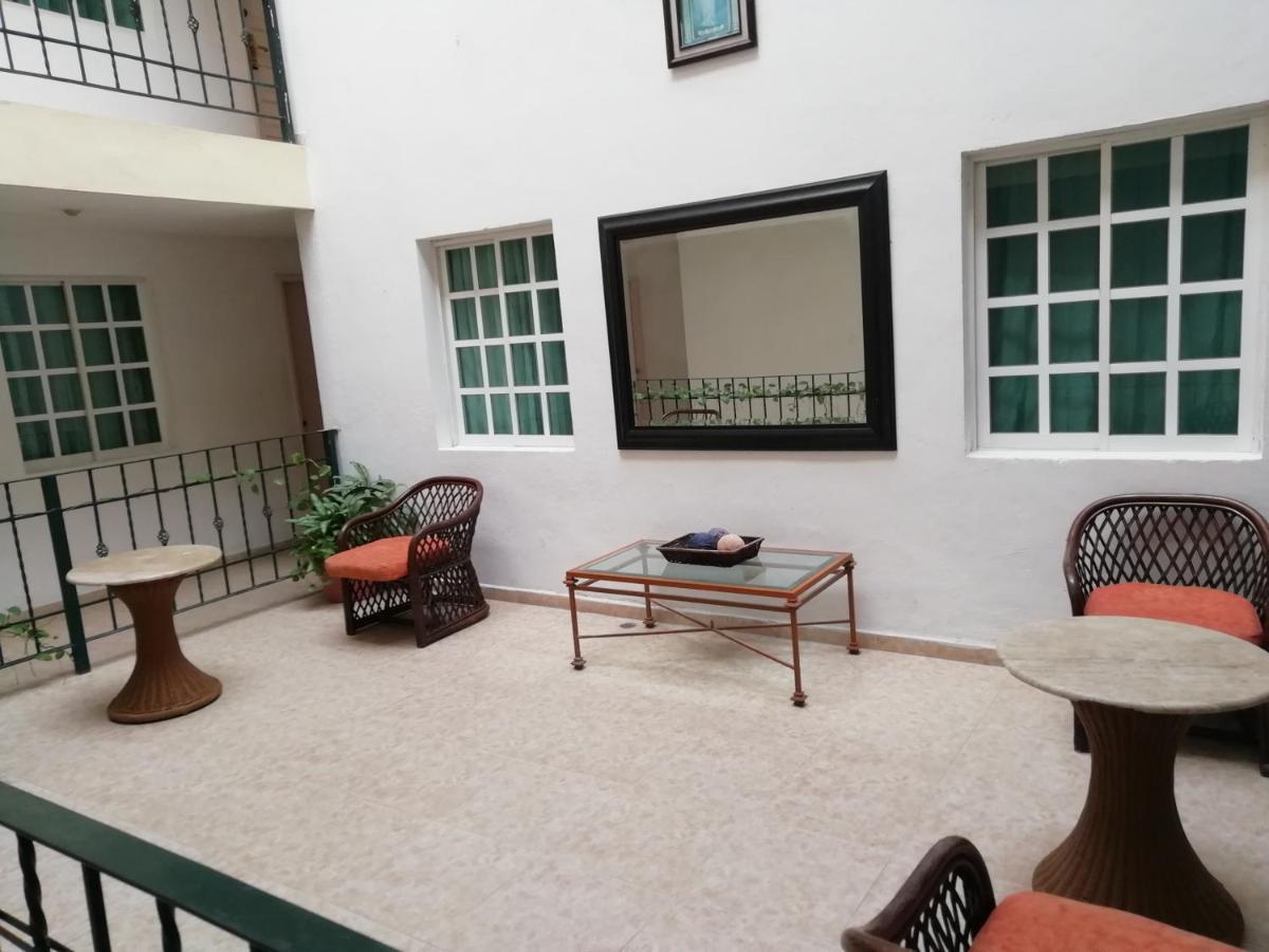 Hotel Gandhi Chetumal Exteriör bild
