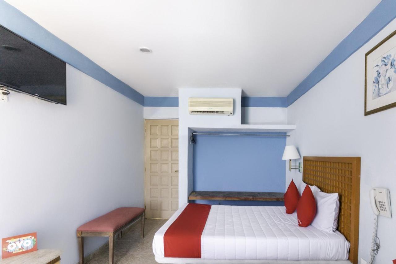 Hotel Gandhi Chetumal Exteriör bild