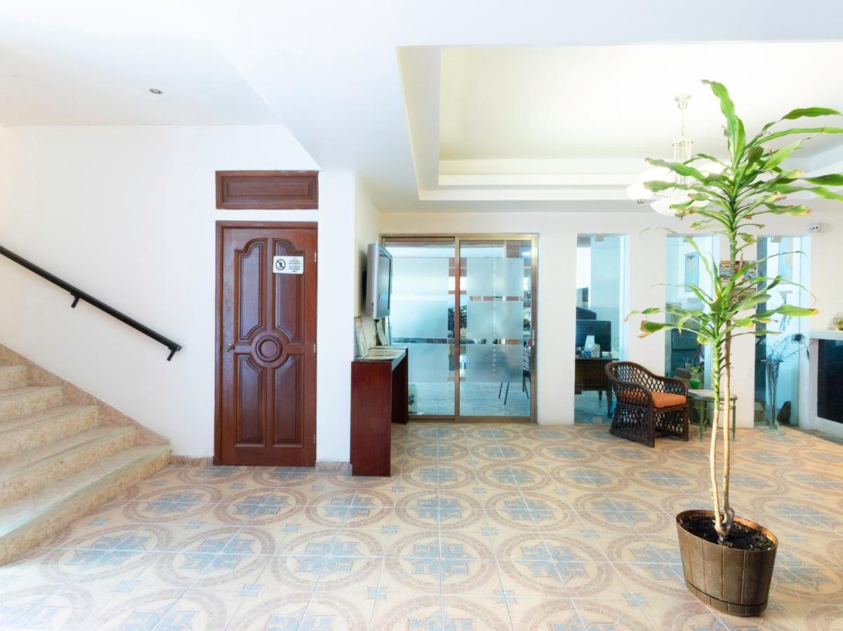 Hotel Gandhi Chetumal Exteriör bild